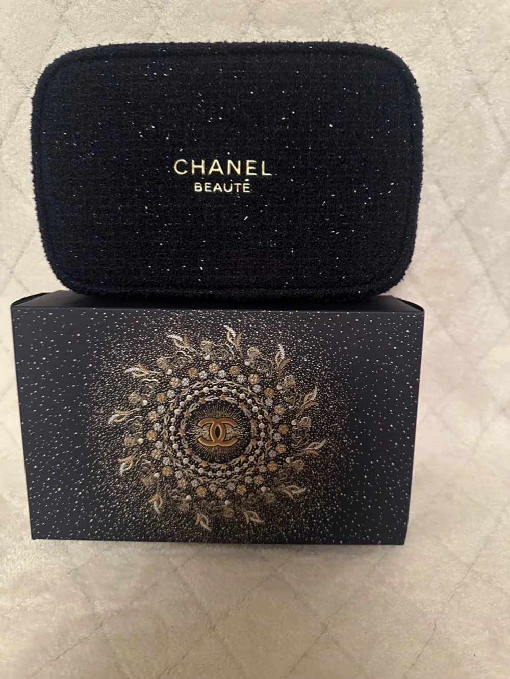 GWP-CHANEL Beauté Navy and Gold Glitter Cosmetic Bag